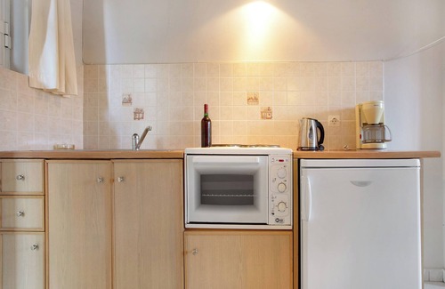 Limni Keri Apartment | Studio Apartment "Dolphin Sea View 11" with Garden & Wi-Fi