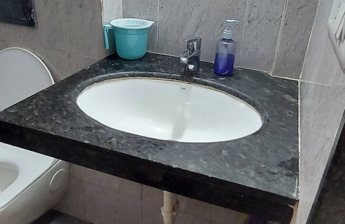 Wagholi Apartment | Studio Apartment in Kharadi. cozy apartment in enjoyable Pune with WiFi, AC