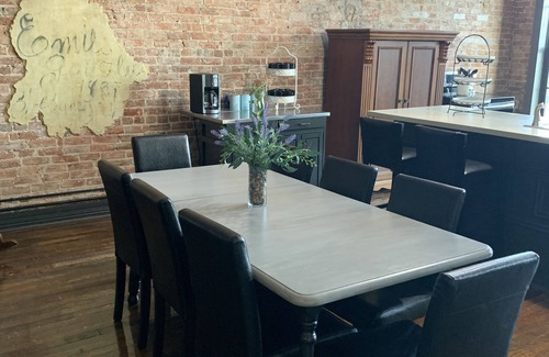 Paducah Apartment | Studio Apartment located in the heart of historic Downtown Paducah built in 1882