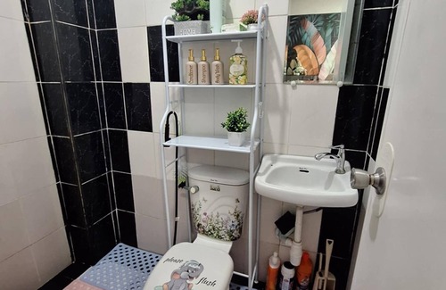 Davao Apartment | Studio Apartment Room Transient House, Palm Village Abreeza Mall, Free Parking