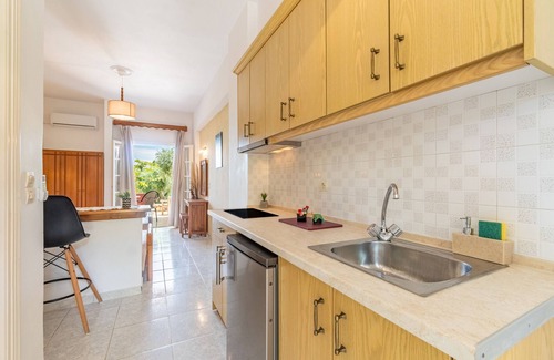 Astrakeri Apartment | Studio Apartment 'Standard' with Sea View, Wi-Fi and Air Conditioning