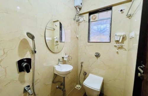 Kandivali East Apartment | Studio at Malad by THE BNB STAY