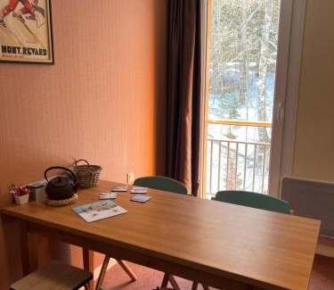 La Feclaz Apartment | Studio aux pieds des pistes, des chemins de Rando