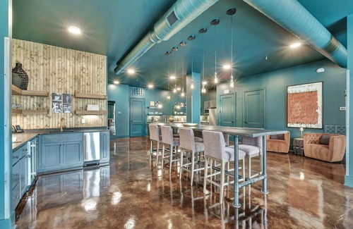 Downtown Nashville Apartment | Studio B Suite 4BR by Maddox Hotel