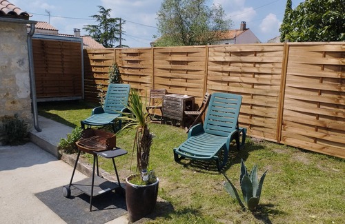 Saint-Just-Luzac Apartment | Studio Bucolique 8 min from the beaches