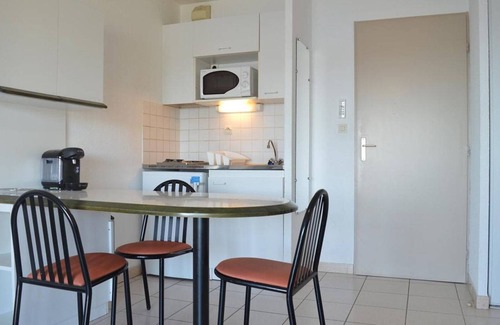 Banyuls-sur-Mer Apartment | Studio cabin in Banyuls-sur-Mer, parking, aircon, sea view