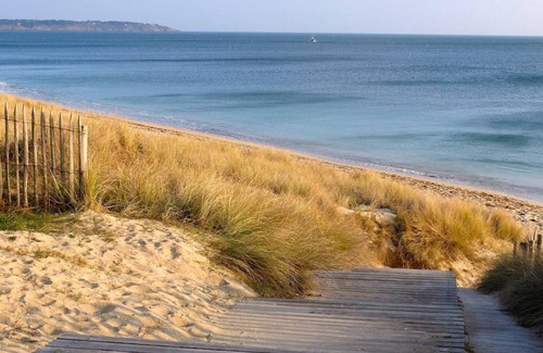 Arzon Apartment | Studio Cabin sleeps 3 Crouesty port view
