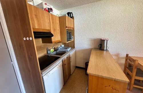 Villard-de-Lans Apartment | Studio cabine 27m² au pied des pistes de luge, balcon sud, navette gratuite - FR-1-515-236