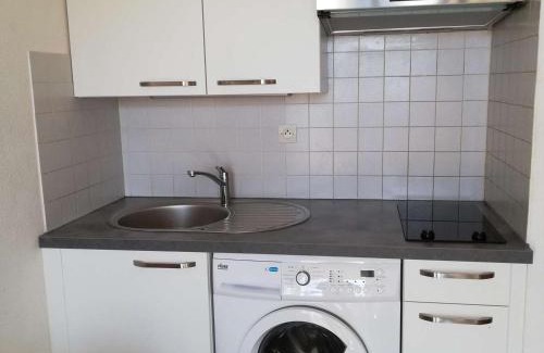 Marseillan Apartment | Studio Cabine 4 Pers avec Véranda et Parking Privé – Proche Quai de Plaisance à Marseillan - FR-1-326-489