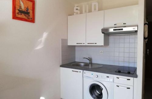 Marseillan Apartment | Studio Cabine 4 Pers avec Véranda et Parking Privé – Proche Quai de Plaisance à Marseillan - FR-1-326-489
