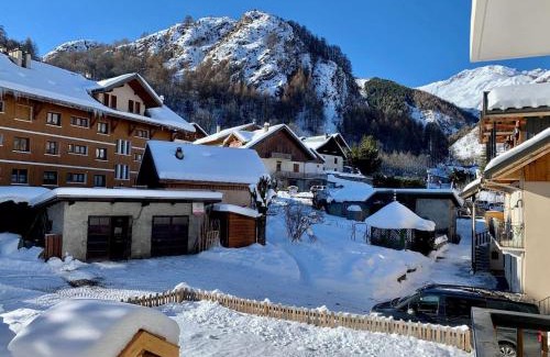 Valloire Apartment | *Studio cabine 4 pers, sud, proche télécabine Crêt de la Brive, centre Valloire* - FR-1-263-19