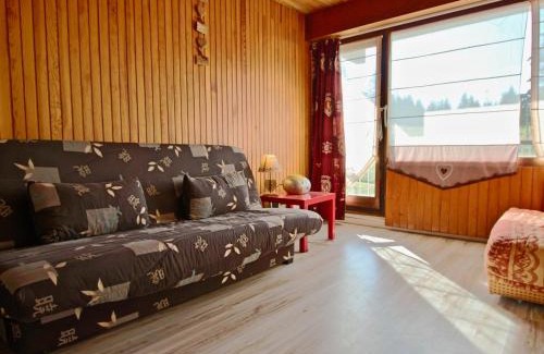 Chamrousse Apartment | Studio Cabine Chaleureux 4 Pers. 3* - Animaux Admit, WiFi, Parking, Cuissine Equipée - FR-1-549-42