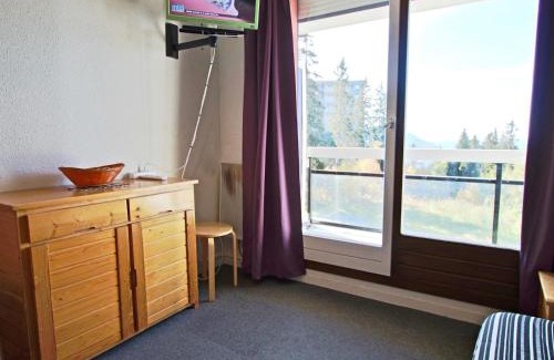Chamrousse Apartment | Studio cabine confortable, 4 pers, proche des pistes, balcon, animaux acceptés, wifi en option - FR-1-340-86