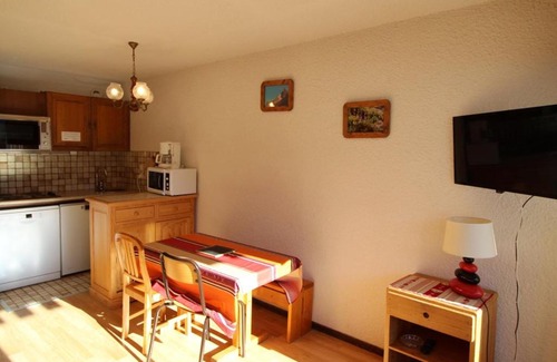 Auris Apartment | Studio cabine confortable 4 pers au pied des pistes - Auris en Oisans - FR-1-297-284