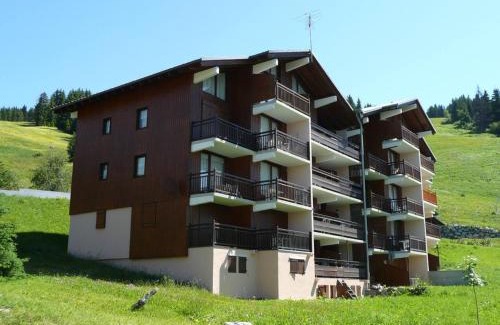 Les Saisies Apartment | Studio cabine cosy avec balcon, proche télésièges et commerces, 5 couchages - Les Saisies - FR-1-594-315
