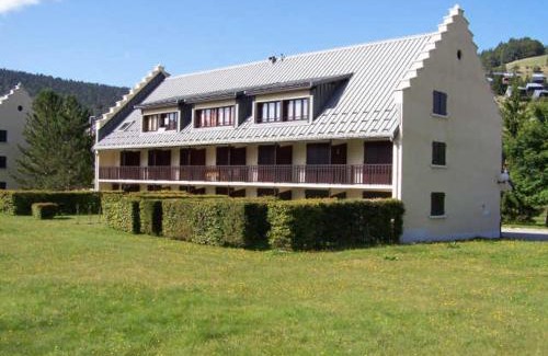 Correncon-en-Vercors Apartment | Studio Cabine avec Jardinet à Corrençon, Navette Gratuite, Proche Village et Pistes de Ski - FR-1-515-52