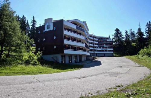 Chamrousse Apartment | Studio cabine pour 4 pers, balcon, proche pistes - Roche Béranger, Chamrousse - FR-1-549-62