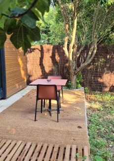 Saint-Nazaire-de-Pezan Ski Chalet | STUDIO CHALET sous les figuiers