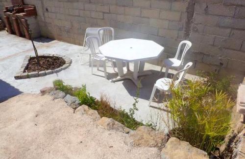 Pierrefeu-du-Var Apartment | Studio charmant à Pierrefeu-du-Var, 20 m², piscine partagée