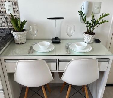 Bonfim Apartment | Studio completo com varanda e piscina