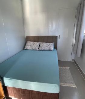 Carianos Apartment | Studio Container Aeroporto