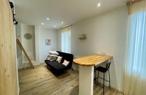 La Fuye-Velpeau Apartment | Studio Cosy, 2 pas Gare de Tours