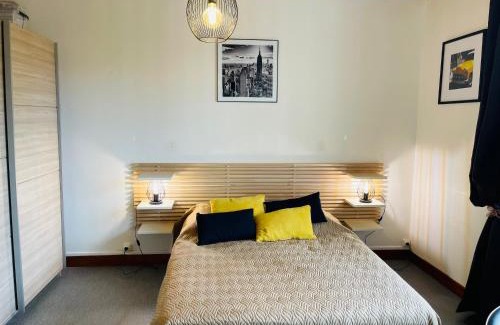 Bagnoles-de-l'Orne Apartment | Studio COSY avec parking et wifi gratuit