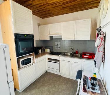 Bagnoles-de-l'Orne Apartment | Studio COSY avec parking et wifi gratuit