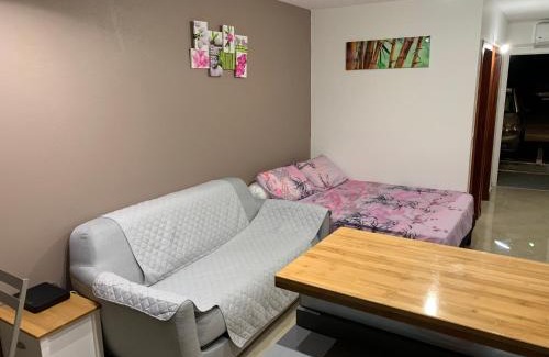 L'Autre-Bord Apartment | Studio ds résidence sécurisée avec vue & accès à la mer .