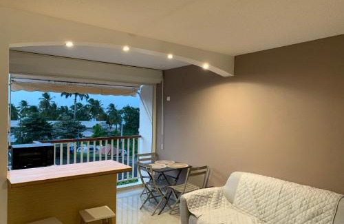 L'Autre-Bord Apartment | Studio ds résidence sécurisée avec vue & accès à la mer .