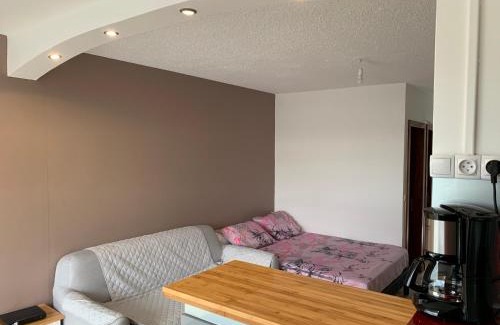 L'Autre-Bord Apartment | Studio ds résidence sécurisée avec vue & accès à la mer .