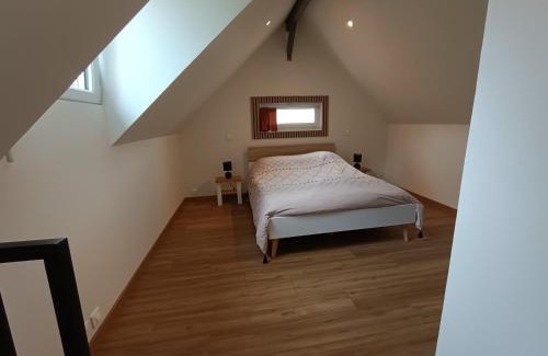 Etival-les-le-Mans Apartment | Studio en duplex 24H du Mans