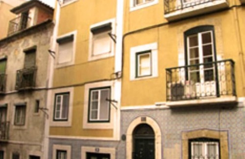 Principe Real Apartment | Studio flat in Lisbon at Principe Real