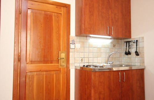 Komiza Apartment | Studio flat near beach Komiža, Vis (AS-3035-d)