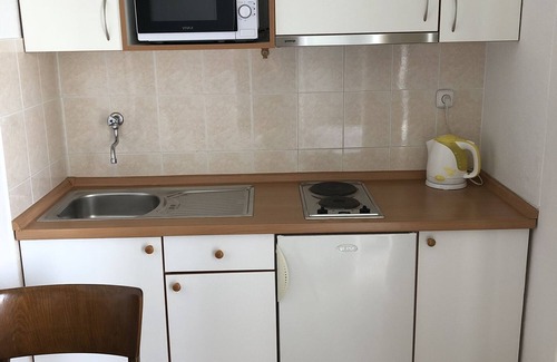 Tucepi Apartment | Studio flat with balcony and sea view Tučepi, Makarska (AS-6901-b)