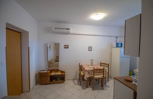 Cove Murtar Apartment | Studio flat with terrace and sea view Mali Lošinj, Lošinj (AS-20594-c)