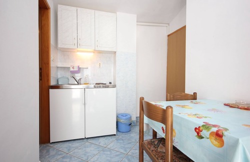 Punta Kriza Apartment | Studio flat with terrace and sea view Punta križa, Cres (AS-383-b)