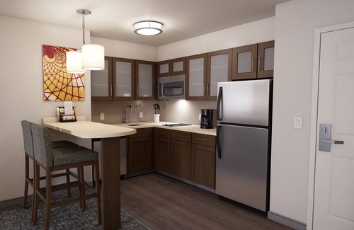 Vero Beach South Apartment | Studio | Free Breakfast and Pool @ Vero Beach