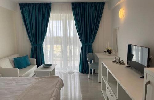 Neptun Apartment | Studio G712 Blaxy