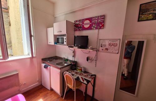 Moulins Apartment | Studio Girodeau Moulins