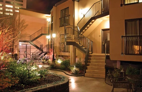 Downtown Seattle Apartment | Studio Hotel at WorldMark The Camlin - World Cup Timeshare