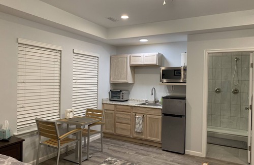 Northside Apartment | Studio in popular Northshore, 1.2 miles to Ross's Landing