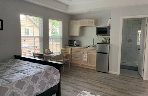 Northside Apartment | Studio in popular Northshore, 1.2 miles to Ross's Landing