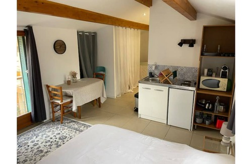 Les Sept Chemins Apartment | Studio in the center of Brignais.