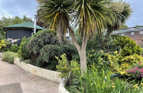 East Budleigh Apartment | Studio in the idyllic countryside 2 miles from the beach in Devon with Hot Tub