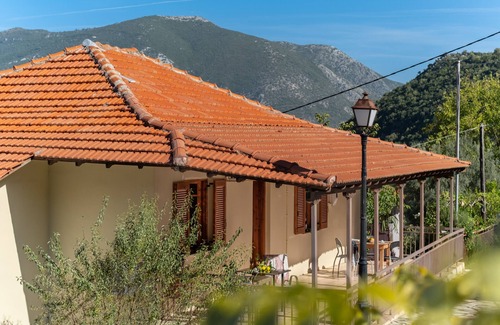 Lefkas Apartment | Studio "Krinos 3" with Mountain View, Garden & Wi-Fi