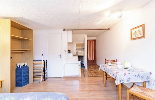 Saint-Genies Apartment | Studio La Résidence du Vieux Four with Shared Pool at the Gates of Sarlat