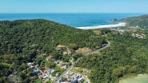 Florianopolis Apartment | Studio Laguna com vista para a Lagoa by Achei