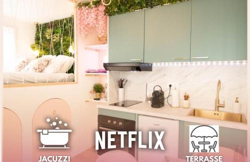 Montfort-sur-Meu Apartment | Studio les 2 fées - Jacuzzi - Déco féérique