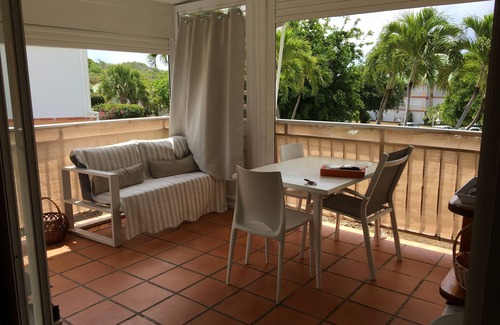 Anse des Rochers Apartment | Studio/loggia on the first floor of a comfortable villa. In a magnificent park.